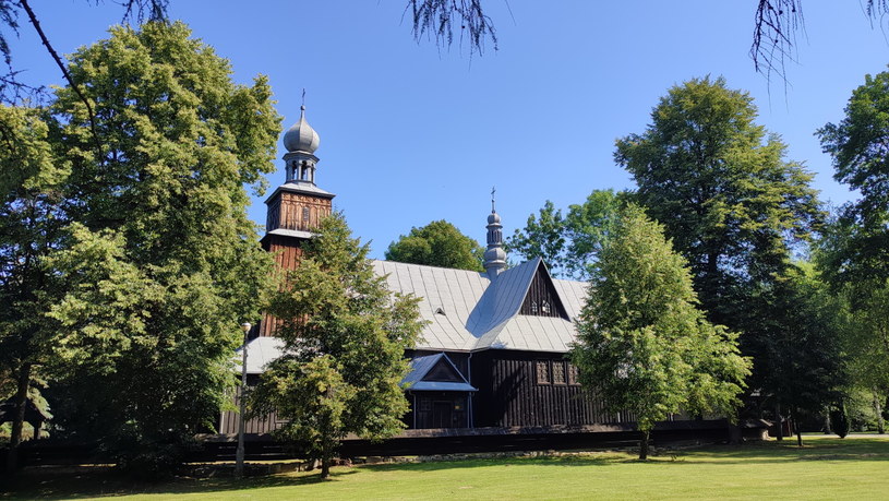 W Ptaszkowej znajduje się zabytkowy drewniany kościół pw. Wszystkich Świętych z 1555 roku /Archiwum prywatne /INTERIA.PL