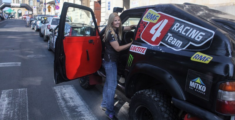 W rajdzie startują także zawodniczny RMF 4Racing Team /Jakub Kaminski /PAP