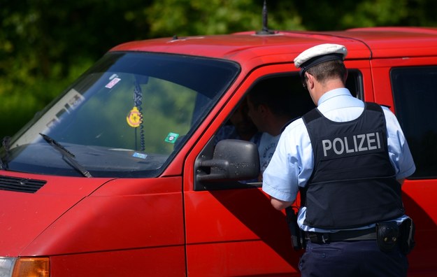 W roku ubiegłym na niemieckich drogach zginęło 3,6 tys. osób /Axel Heimken /PAP/EPA