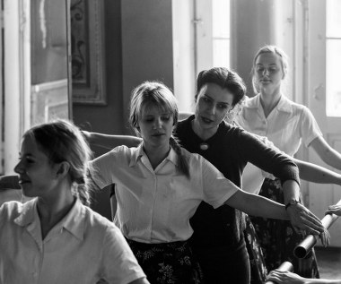 W rolach głównych zobaczymy Joannę Kulig, Tomasza Kota, Agatę Kuleszę oraz Borysa Szyca. Paweł Pawlikowski jest nie tylko reżyserem, ale także - wraz z Januszem Głowackim - autorem scenariusza. Za scenografię do filmu odpowiadają Katarzyna Sobańska i Marcel Sławiński. Autorem zdjęć jest Łukasz Żal.