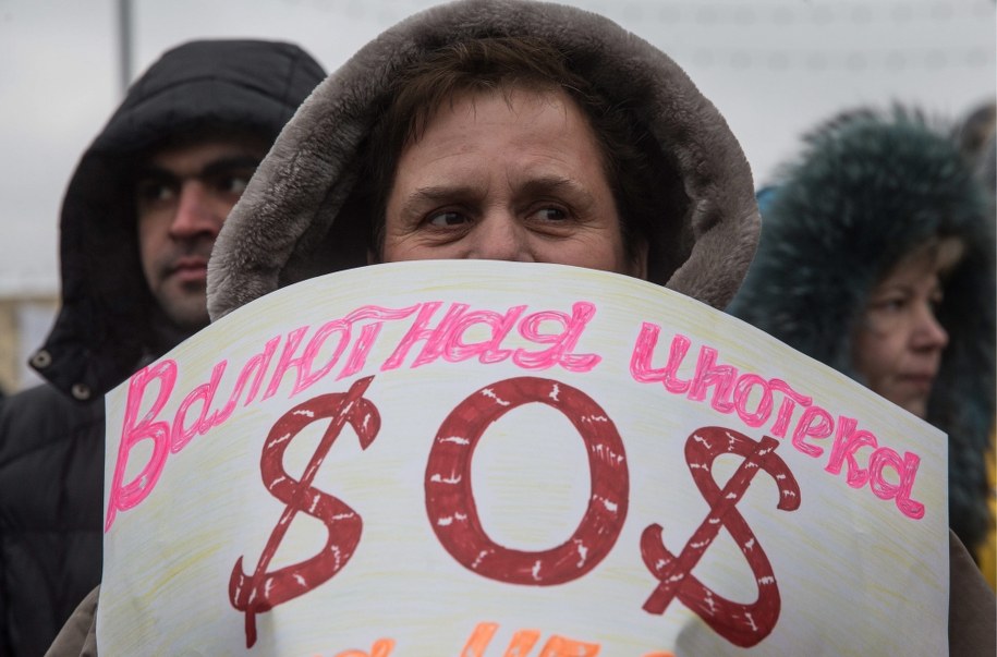 W Rosji przybyło 600 tysięcy ludzi żyjących w skrajnej nędzy /Pitalev Ilya    /PAP/EPA