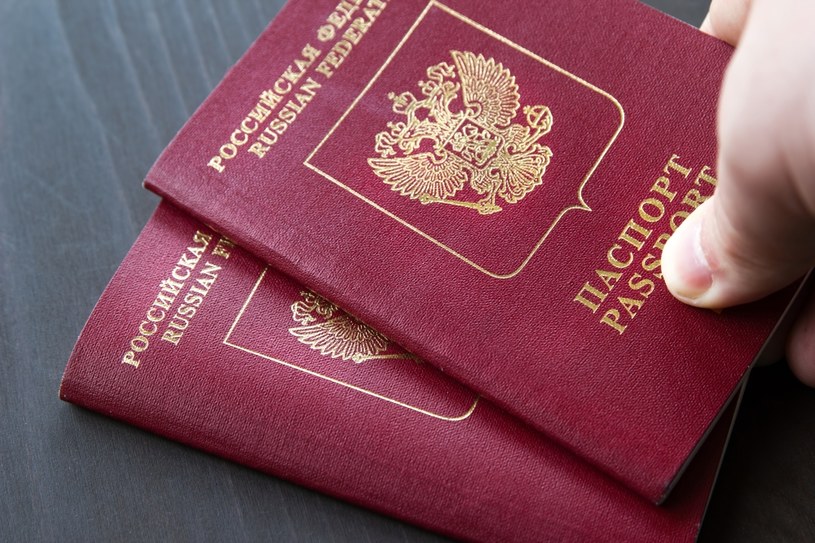W Rosji weszło w życie nowe prawo dotyczące konfiskaty paszportów /123RF/PICSEL