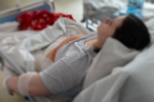 W rzeszowskim szpitalu młodej kobiecie wycięto ponad 100-kilogramową cystę. Urosła na jajniku