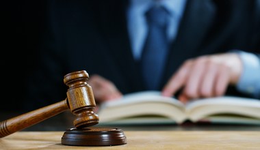 W sądzie czy u notariusza? Gdzie najlepiej odrzucić spadek?