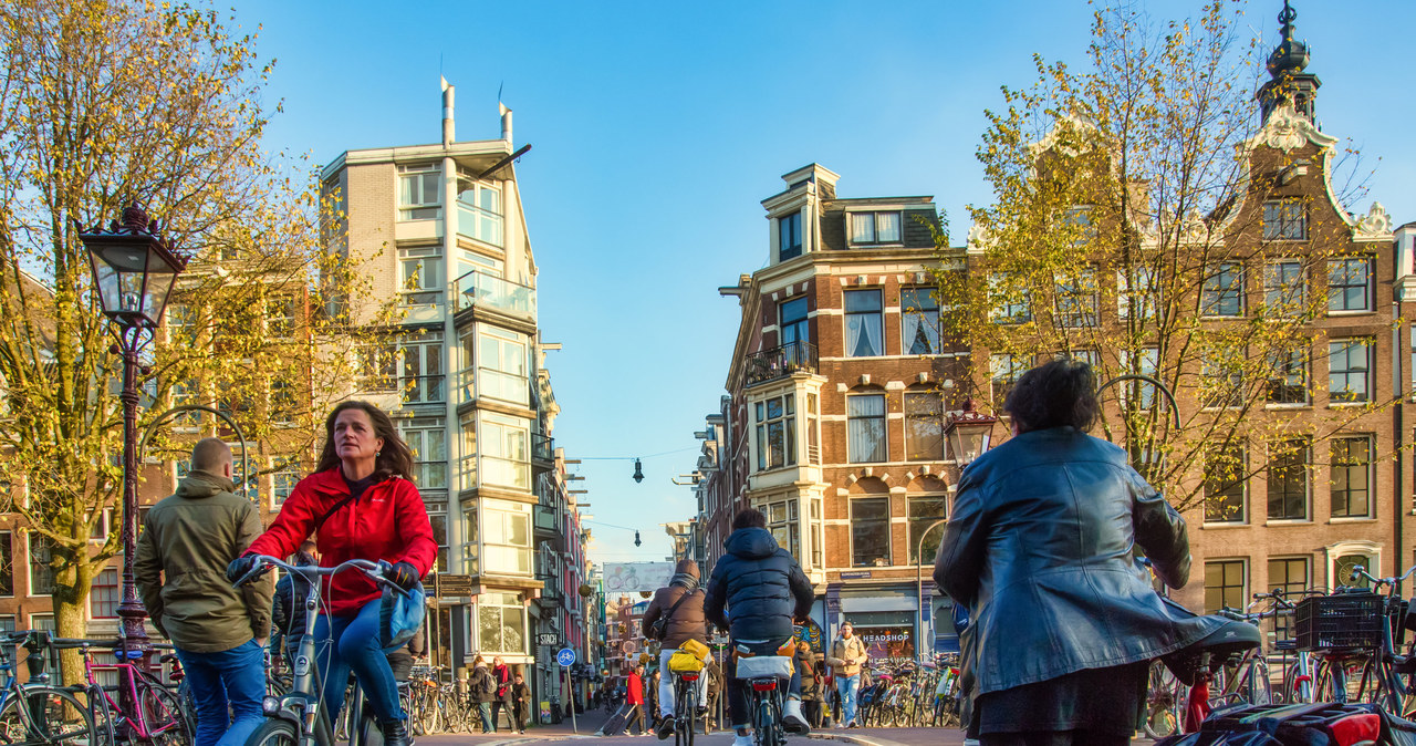 W samym tylko 2024 roku odnotowano aż 22,9 miliona noclegów w Amsterdamie. /123RF/PICSEL