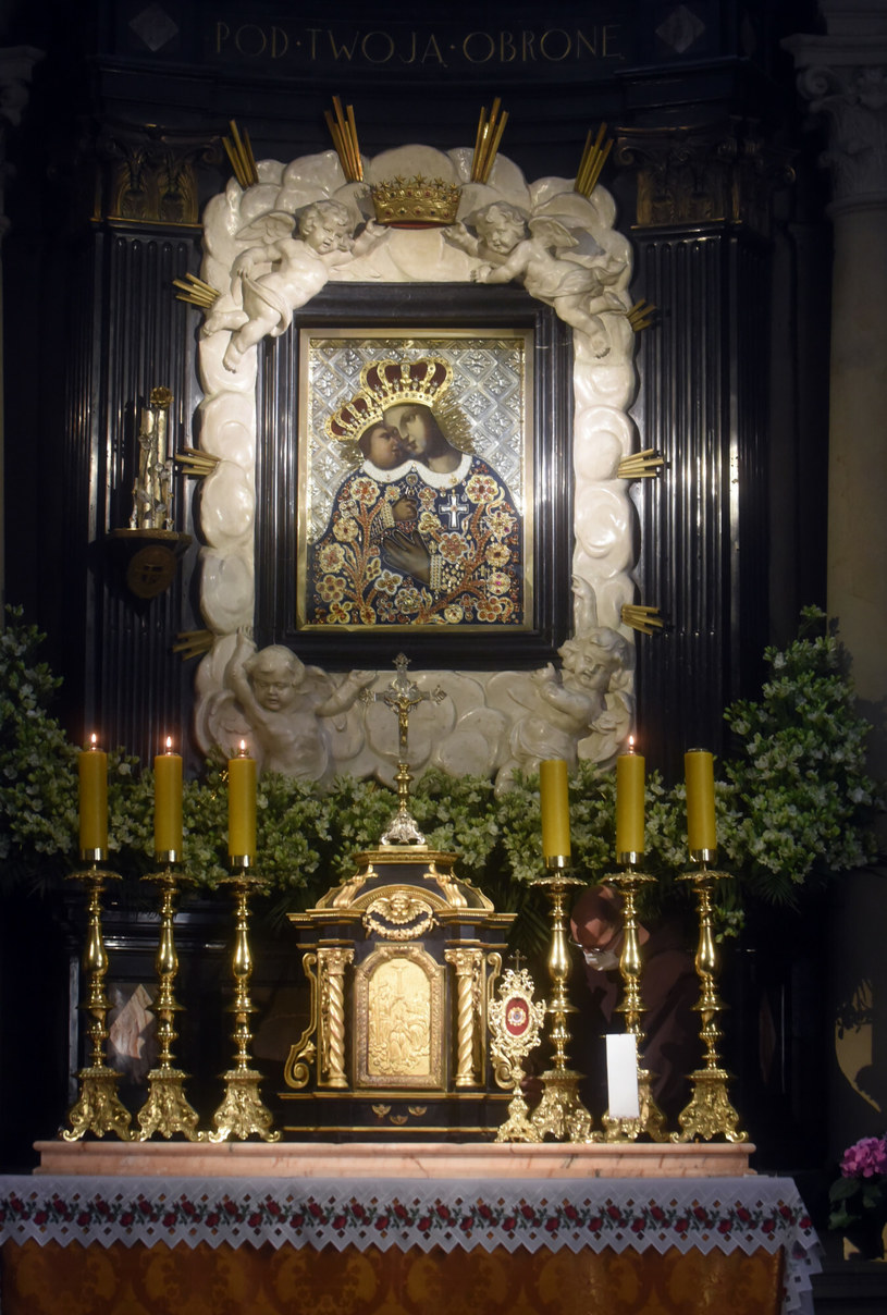 W sanktuarium znajduje się obraz Matki Bożej Kalwaryjskiej, określany mianem cudownego /Marek Lasyk/REPORTER  /East News