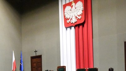 W Sejmie trwa protest posłów. Kto jest w sali plenarnej?