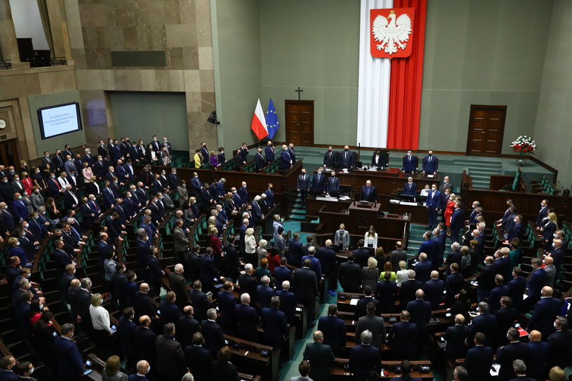 W Sejmie we wtorek trwa drugie czytanie rządowego projektu ustawy budżetowej na 2022 r. / 	Rafał Guz    /PAP