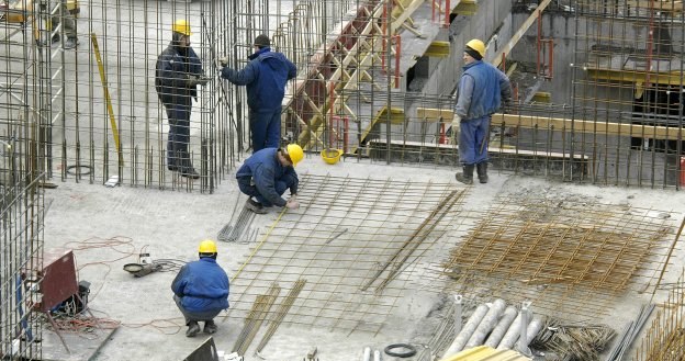 W sektorze budownictwa kontrole będą dotyczyć przede wszystkim prac na wysokości /&copy; Bauer