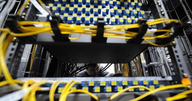 W sektorze IT w Polsce pracownicy świetnie zarabiają /AFP