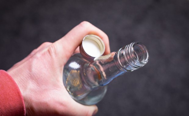 W sklepie kupili skażony denaturat. Dwie osoby w stanie ciężkim