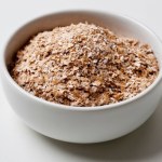 otręby W sklepie omijamy, bo źle się kojarzą. Tymczasem czyszczą jelita jak odkurzacz i normują poziom cukru