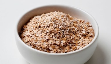 W sklepie omijamy, bo źle się kojarzą. Tymczasem czyszczą jelita jak odkurzacz i normują poziom cukru