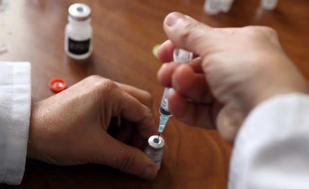 W sobotę i niedzielę szczepienie dzieci w Tauron Arenie Kraków