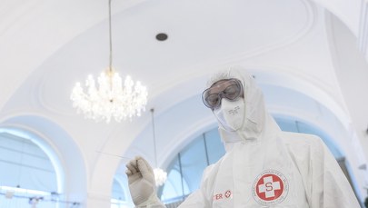 W sobotę pierwsza dostawa szczepionki AstraZeneki do Polski. Szef WHO na Europę: Szczepionki nie powstrzymają do końca pandemii [RAPORT]