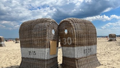 W Sopocie można wypocząć  w koszach plażowych