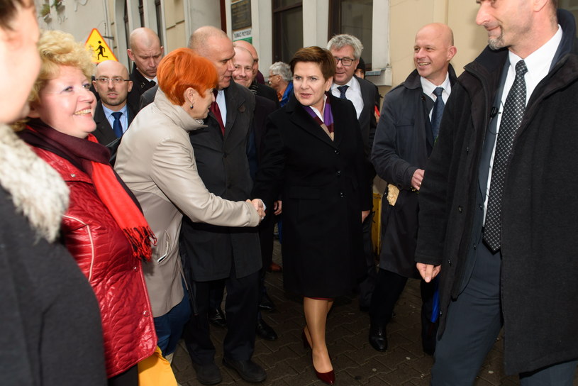 W środę Beata Szydło spotkała się z wyborami w Poznaniu /Jakub Kaczmarczyk /PAP