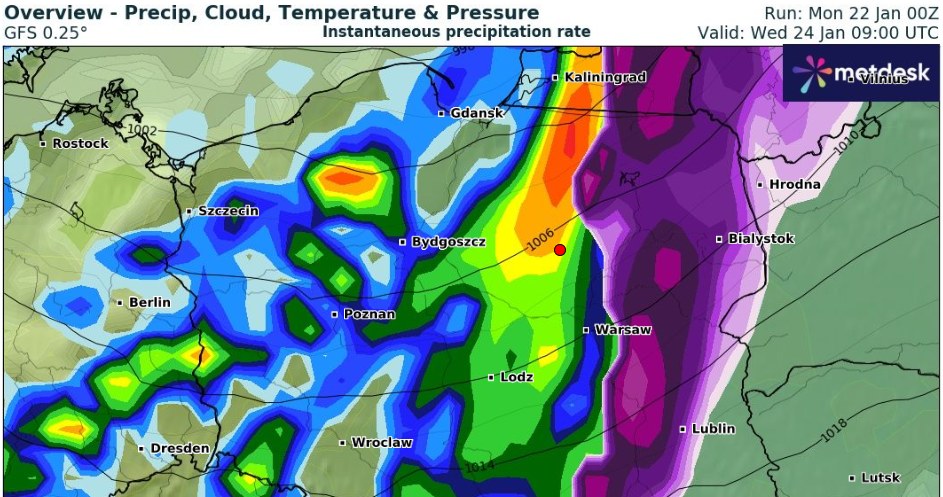 W środę w praktycznie całej Polsce będzie padać deszcz, a także deszcz ze śniegiem i śnieg /wxcharts