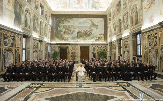 W środku: papież Franciszek /OSSERVATORE ROMANO / HANDOUT /PAP/EPA