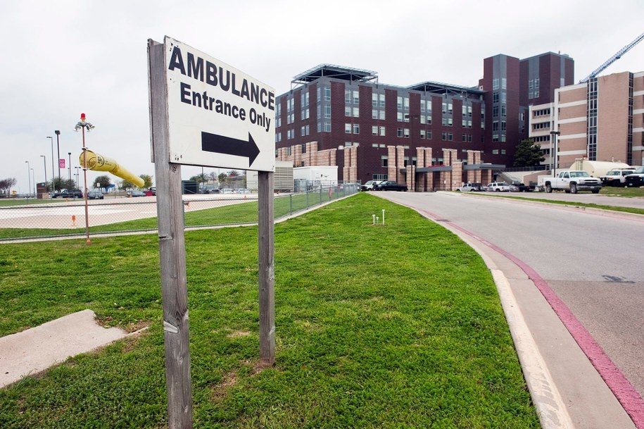 W strzelaninie zginęły 3 osoby, w tym sprawca /ASHLEY LANDIS /PAP/EPA