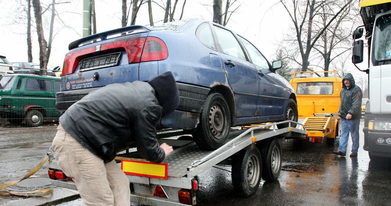 W styczniu import aut używanych gwałtownie spadł /Lech Muszyński /Reporter