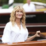 Laura Dern W stylizacji Laury Dern nie ma mowy o pomyłce. Idealna dla dojrzałych kobiet