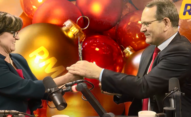 W świątecznej Popołudniowej rozmowie w RMF FM – prezenty od posłów!
