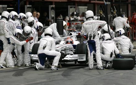 W świecie F1 rozgorzała kłótnia o duże pieniądze /AFP