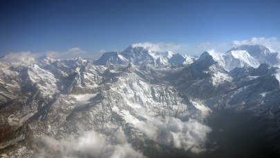 W swoją podróż poślubną wspiął się na Everest. Dla dzieci