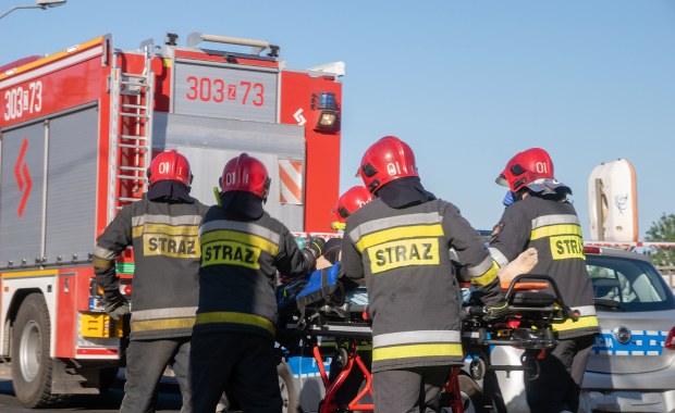 W Szczecinie zawalił się dach hali. Jedna osoba ranna