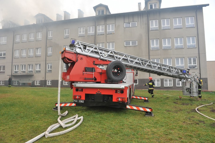 W szkole w Gorzkowicach spłonął dach /Agnieszka Wyderka /RMF FM