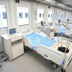 W szpitalu tymczasowym w Płocku brakuje personelu