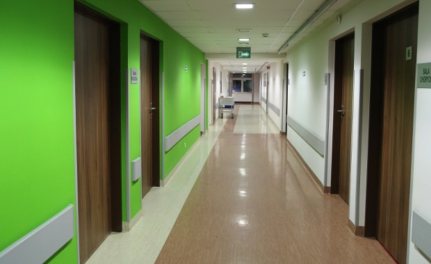 W szpitalu w Radomiu brakuje lekarzy. "To jest sajgon"