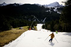 W szwajcarskich Alpach coraz mniej śniegu 