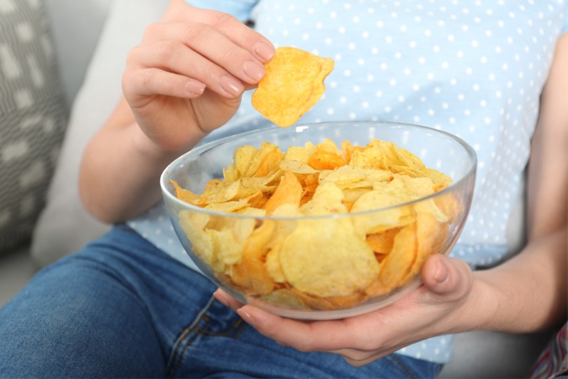 W taki sposób rujnujesz swoją dietę. Problem przychodzi wieczorem 