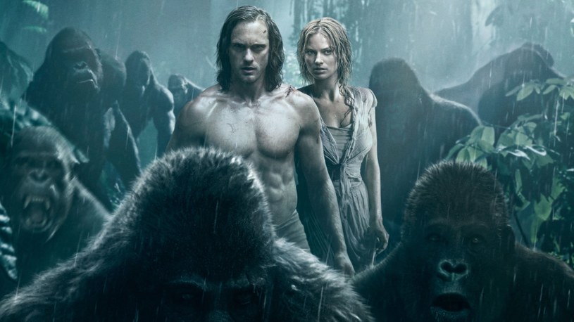 W Tarzana wciela się tym razem Alexander Skarsgård. Na ekranie partneruje mu piękna Margot Robbie /materiały prasowe