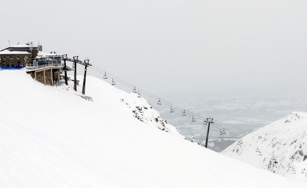 W Tatrach bardzo trudne warunki. Na Kasprowym niemal 80 cm śniegu 
