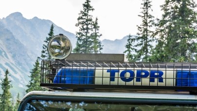 W Tatrach silny wiatr. Wzrosło zagrożenie lawinowe