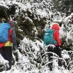 W Tatrach spadł śnieg. Trudne warunki dla turystów