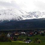 W Tatrach sypie śnieg. Wezbrały górskie potoki
