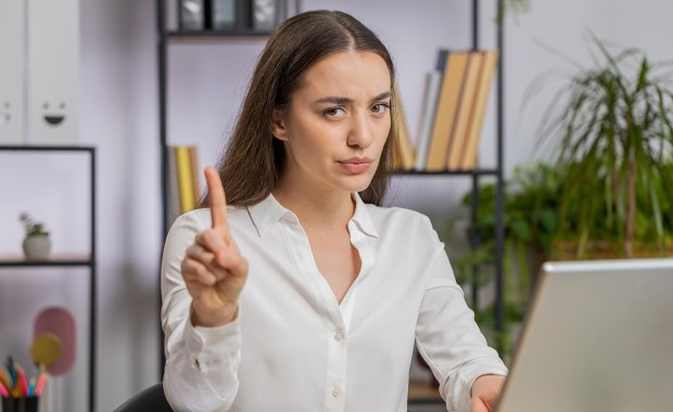 W te linki nie klikaj! NFZ ostrzega przed oszustami