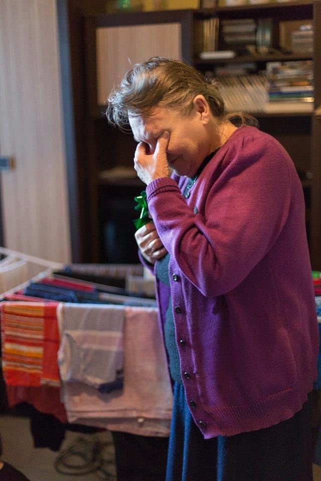 W tegorocznej edycji Szlachetnej Paczki obdarowanych zostało blisko 19 tys. rodzin. Obdarowani nie kryli łez wzruszenia, dziękując za okazaną pomoc /Agnieszka Ożga-Woźnica Agnes /