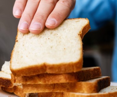 W tej chorobie zwykły chleb może poważnie zaszkodzić. Fakty i mity o celiakii i glutenie