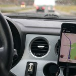 W teorii 500, w praktyce nawet 3000 zł. Sypią się mandaty za nawigację dla kierowców