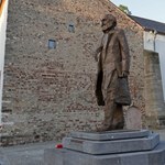 W Trewirze świętowano 200. rocznicę urodzin Karola Marksa. Postawiono pomnik