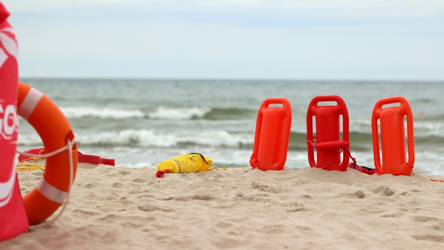 W Trójmieście pełną parą ruszył sezon na kąpiele w morzu. /Shutterstock