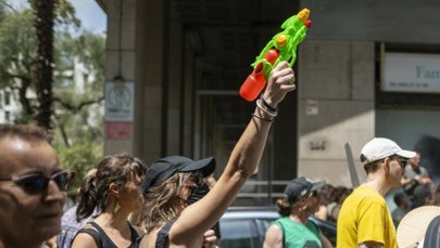 ​W tych miastach Europy nie chcą turystów