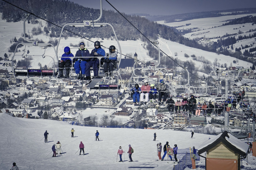W Tyliczu prężnie działa kilka ośrodków narciarskich /Dariusz Zarod /East News