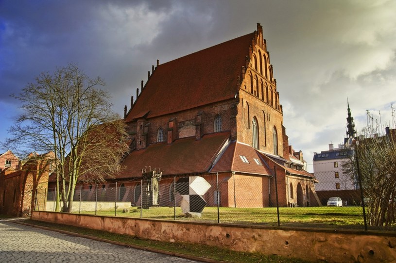 W tym elbląskim kościele działa dziś galeria /Stanislaw Bielski/REPORTER /Reporter