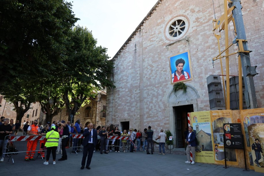 W tym kościele znajduje się ciało Carlo Acutisa /GIANLUIGI BASILIETTI  /PAP/EPA